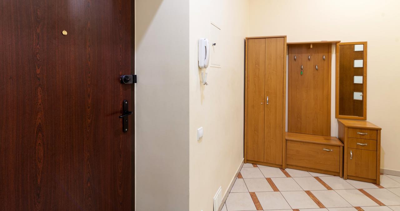 Апартаменты Двухкомнатные Для 6Х Около Парка В Центре Lviv Exterior photo